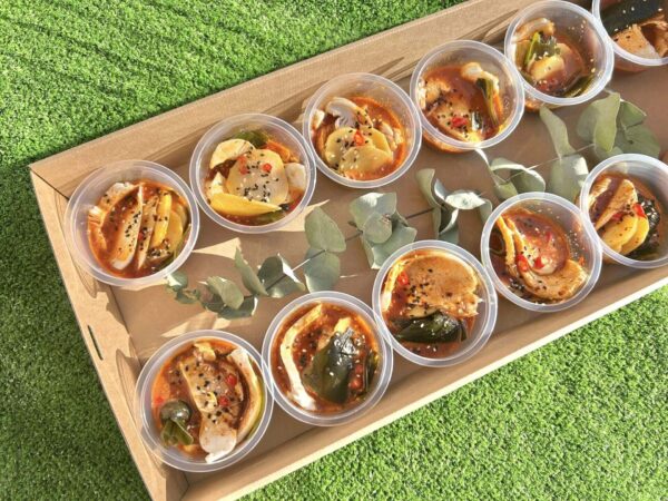Sichuan Spicy Chicken with Vegetable (10 pcs) - Image 2