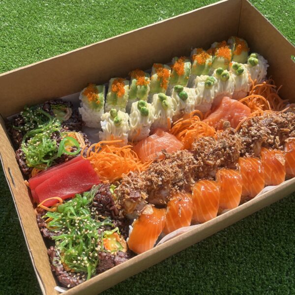 Deluxe Rainbow Sushi Sashimi Platter (52pcs)